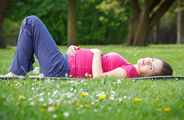 Йога во время беременности .